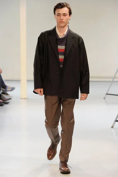 Look 20